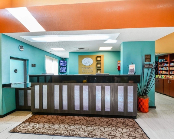 Imagen de los interiores del Hotel Comfort Suites, Tampa . Foto 16