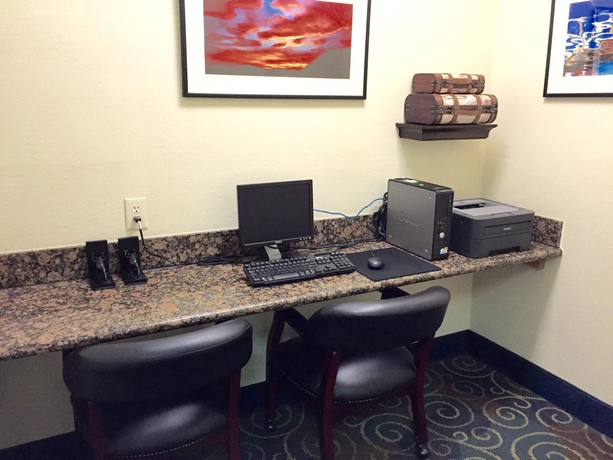 Imagen de los interiores del Hotel Comfort Suites, Tulare. Foto 13