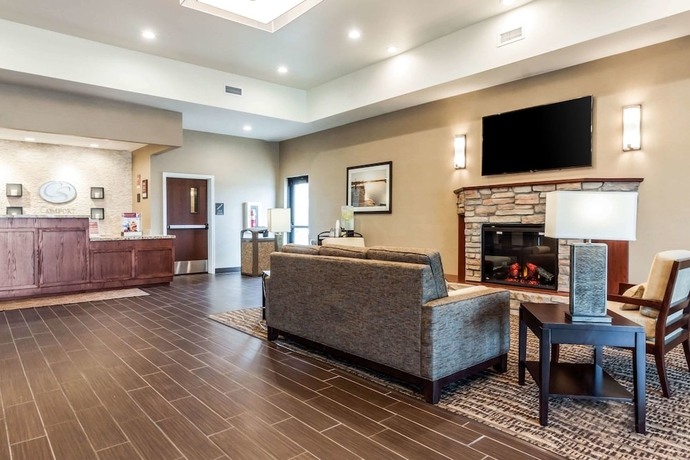 Imagen de los interiores del Hotel Comfort Suites University, Brookings. Foto 17