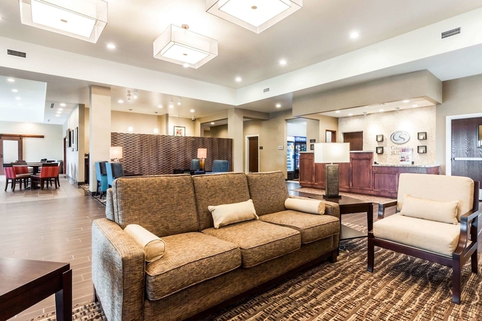 Imagen de los interiores del Hotel Comfort Suites University, Brookings. Foto 18