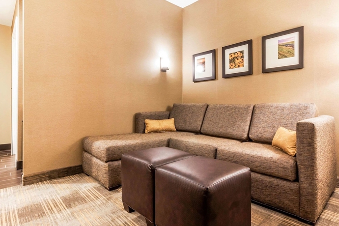 Imagen de la habitación del Hotel Comfort Suites University, Brookings. Foto 14