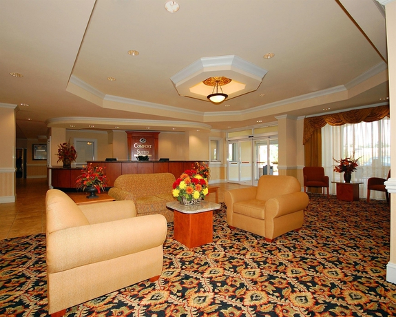 Imagen de los interiores del Hotel Comfort Suites, Valdosta. Foto 12