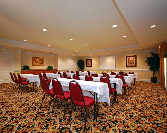Imagen de los interiores del Hotel Comfort Suites, Valdosta. Foto 13