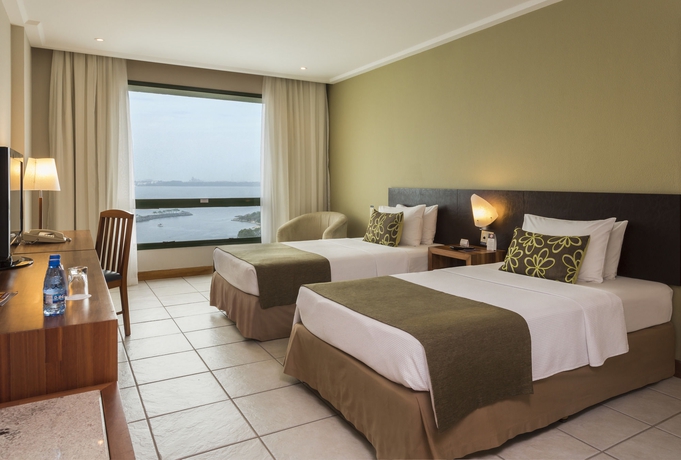 Imagen de la habitación del Hotel Comfort Suites Vitoria. Foto 8