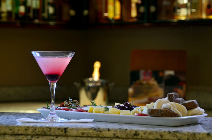 Imagen del bar/restaurante del Hotel Comfort Suites Vitoria. Foto 5