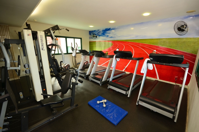 Imagen de los interiores del Hotel Comfort Suites Vitoria. Foto 16