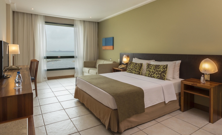 Imagen de la habitación del Hotel Comfort Suites Vitoria. Foto 14