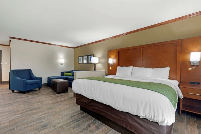 Imagen de la habitación del Hotel Comfort Suites West Monroe Near Ike Hamilton Expo Center. Foto 11