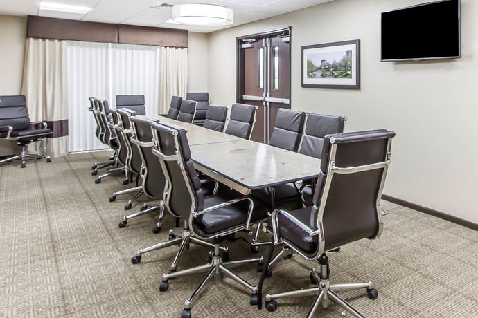 Imagen de los interiores del Hotel Comfort Suites West Omaha. Foto 9