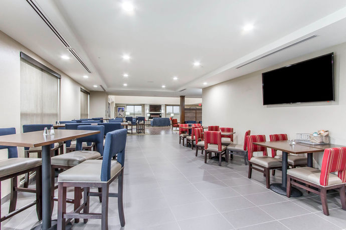 Imagen de los interiores del Hotel Comfort Suites West Omaha. Foto 10