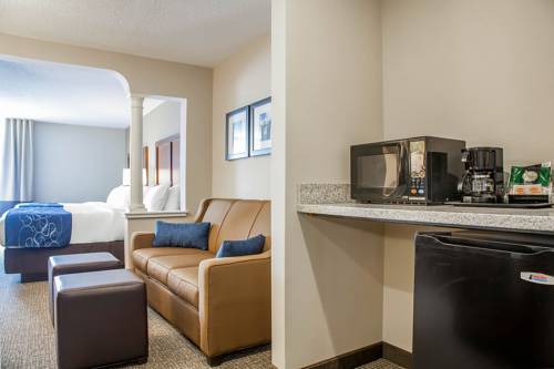Imagen de la habitación del Hotel Comfort Suites West Warwick - Providence. Foto 7