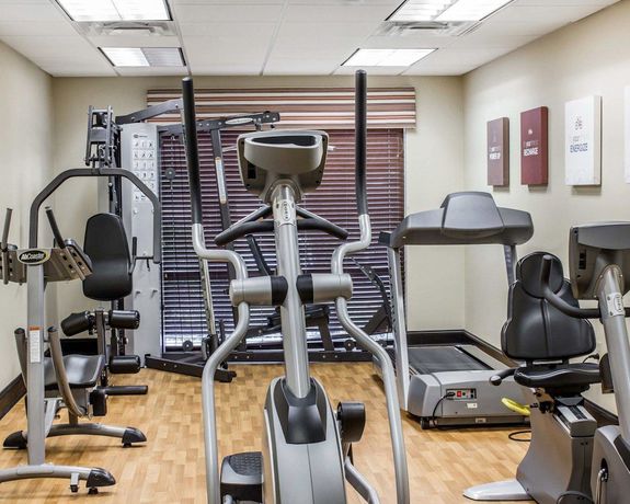 Imagen de los interiores del Hotel Comfort Suites Wilson I-95. Foto 19