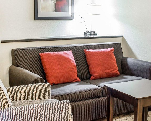 Imagen de la habitación del Hotel Comfort Suites Wilson I-95. Foto 15