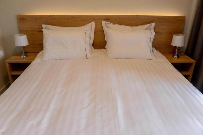 Imagen de la habitación del Hotel Comfort Suites and Rooms. Foto 8