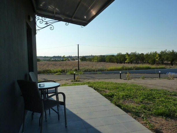 Imagen de la habitación del Hotel Comfort Suites and Rooms. Foto 13