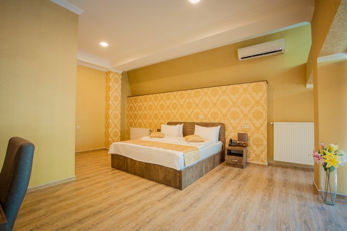 Imagen de la habitación del Hotel Comfort, Tbilisi. Foto 13