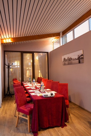 Imagen de los interiores del Hotel Comfort Toulouse Sud. Foto 14