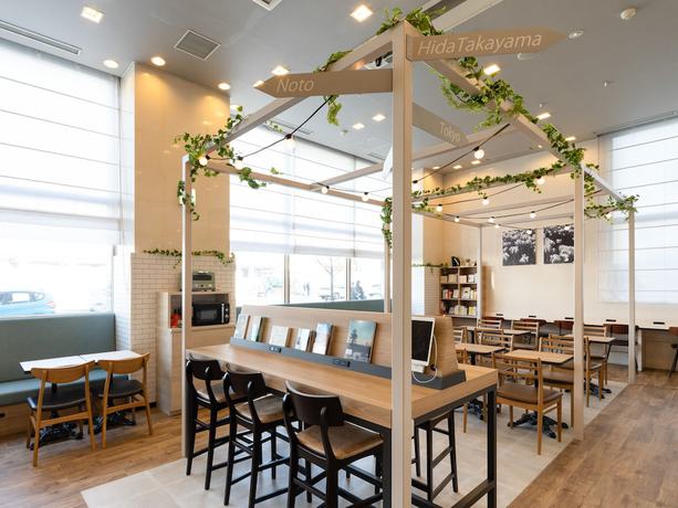 Imagen de los interiores del Hotel Comfort Toyama. Foto 17