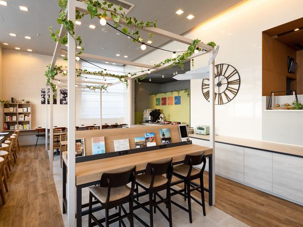 Imagen de los interiores del Hotel Comfort Toyama. Foto 18