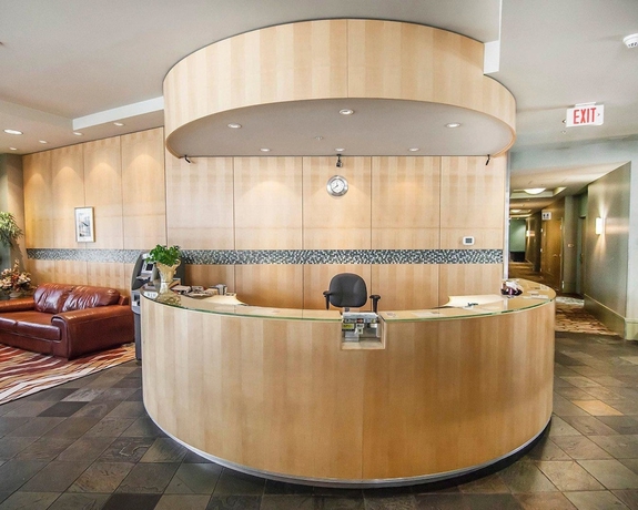 Imagen de los interiores del Hotel Comfort Vancouver Airport. Foto 18