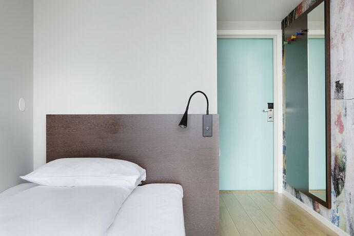 Imagen de la habitación del Hotel Comfort Victoria Floro. Foto 3