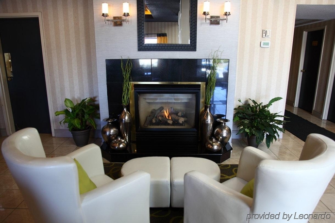 Imagen general del Hotel Comfort and Suites. Foto 1