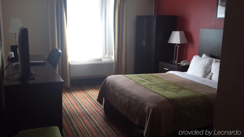 Imagen general del Hotel Comfort and Suites. Foto 10