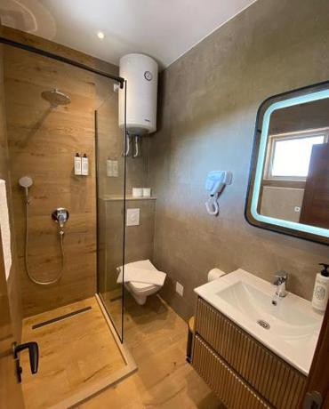 Imagen general del Hotel Comfort and Villas. Foto 9