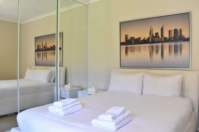 Imagen de la habitación del Hotel Comfortable 2 Bedroom With Serene Garden. Foto 16