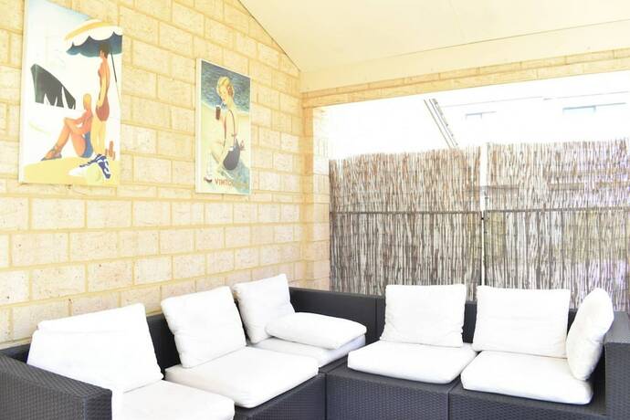Imagen de la habitación del Hotel Comfortable 2 Bedroom With Serene Garden. Foto 19