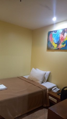 Imagen de la habitación del Hotel Comfy Inn Mabini Manila. Foto 4