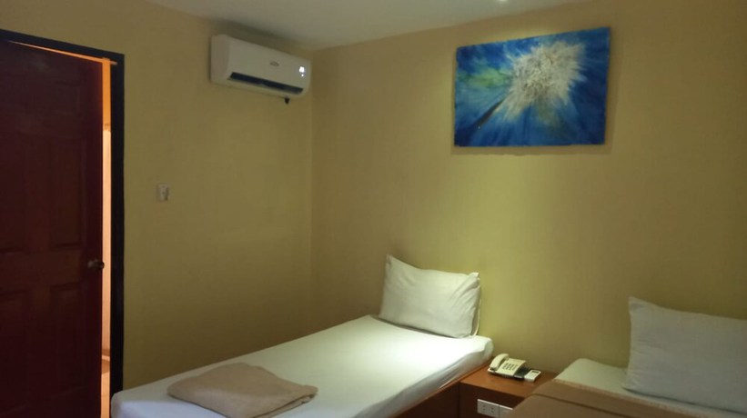 Imagen de la habitación del Hotel Comfy Inn Mabini Manila. Foto 9