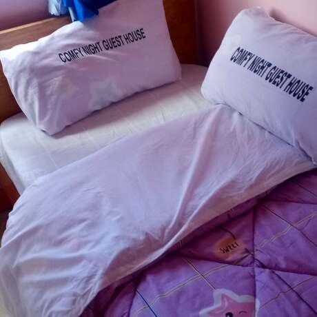 Imagen de la habitación del Hotel Comfy Night Guest House. Foto 15