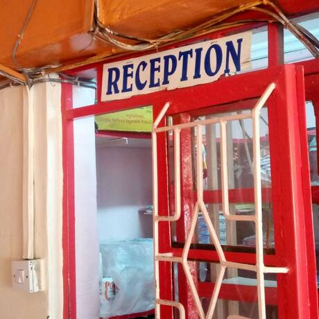 Imagen general del Hotel Comfy Night Guest House. Foto 7