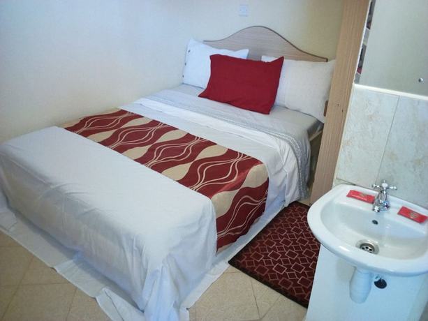 Imagen de la habitación del Hotel Comi Village. Foto 13