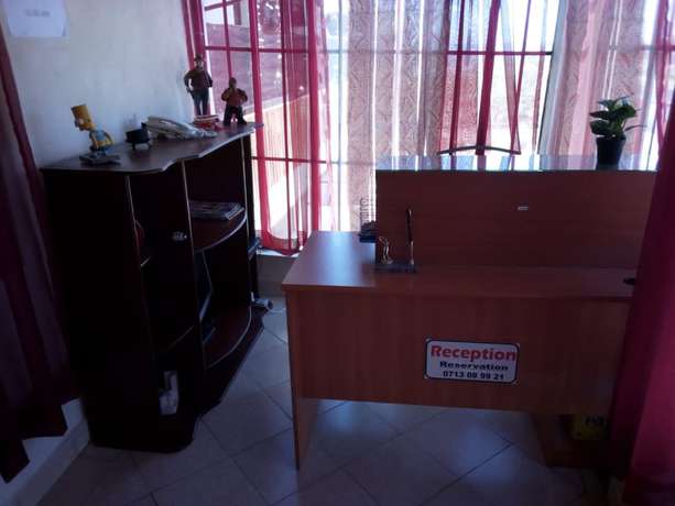 Imagen de los interiores del Hotel Comi Village. Foto 17