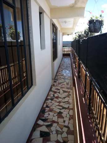 Imagen de los interiores del Hotel Comi Village. Foto 18