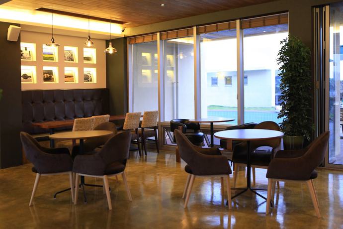 Imagen de los interiores del Hotel Comma and Resort. Foto 18