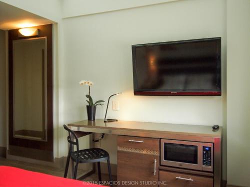 Imagen de la habitación del Hotel Commack Inn. Foto 19