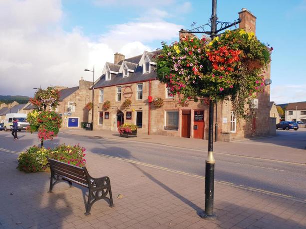 Imagen de los exteriores del Hotel Commercial, Alness. Foto 7