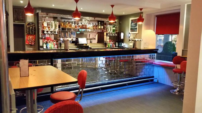Imagen del bar/restaurante del Hotel Commercial, Alness. Foto 2