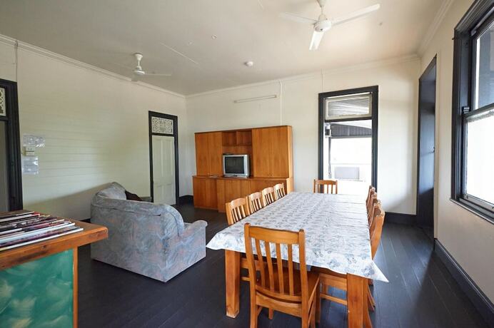 Imagen general del Hotel Commercial, Charters Towers. Foto 4