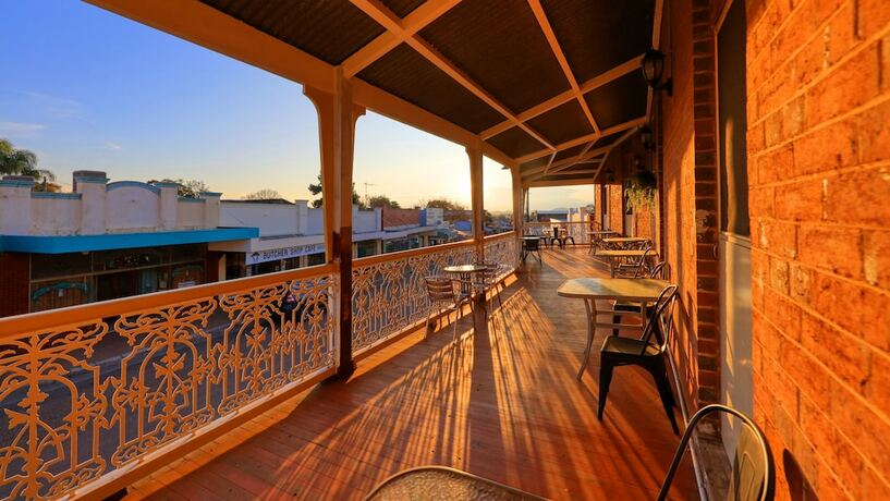 Imagen de la habitación del Hotel Commercial Travellers House. Foto 14