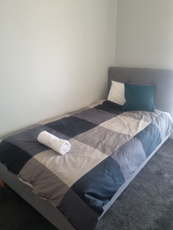 Imagen de la habitación del Hotel Commercial Young. Foto 6