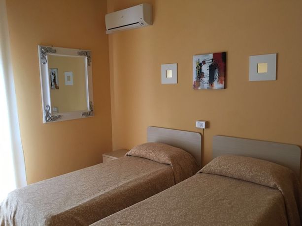 Imagen de la habitación del Hotel Commercio, Campogalliano. Foto 11