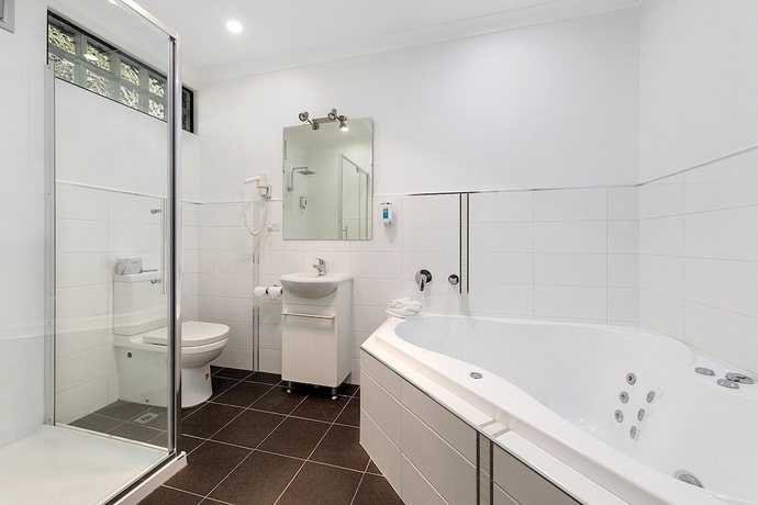 Imagen de la habitación del Hotel Commodore Regent. Foto 6