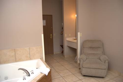 Imagen de la habitación del Hotel Commodore Resort. Foto 3