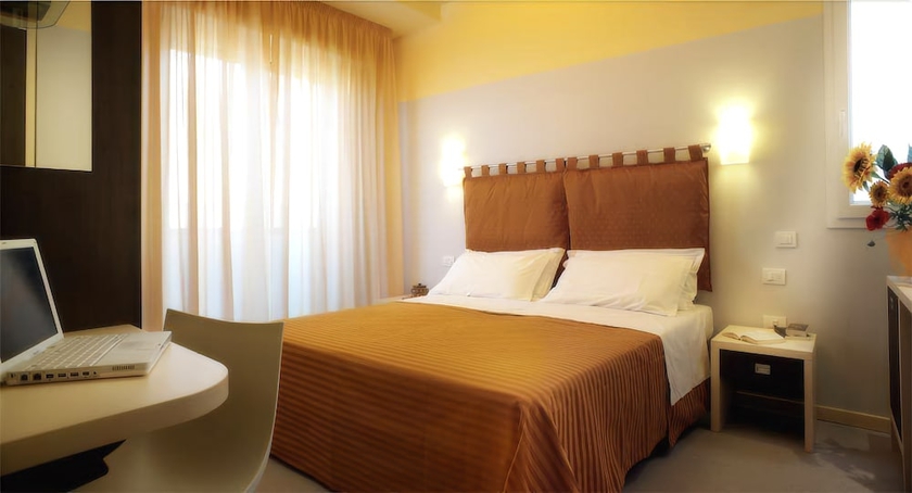 Imagen de la habitación del Hotel Commodore, Riccione. Foto 8