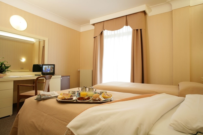 Imagen de la habitación del Hotel Commodore Terme. Foto 9