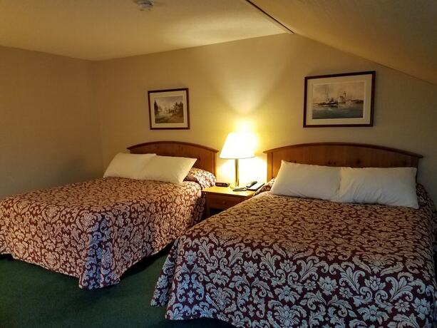 Imagen general del Hotel Commodores Inn. Foto 2